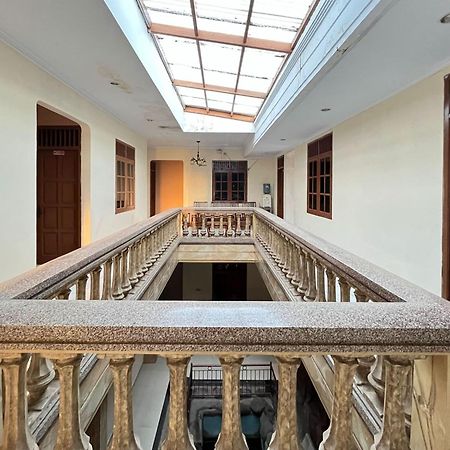 Reddoorz At Hotel Madani Syariah Lempuyangan Джок'якарта Екстер'єр фото